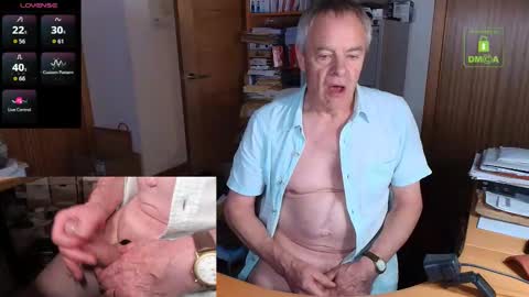 Snapshot of andrew_9999 chatting on October 2025 10:52:02 PM Andrew online show from October 2025 10:52:02 PM