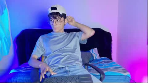 andres online show from June 2026 12:01:02 AM
