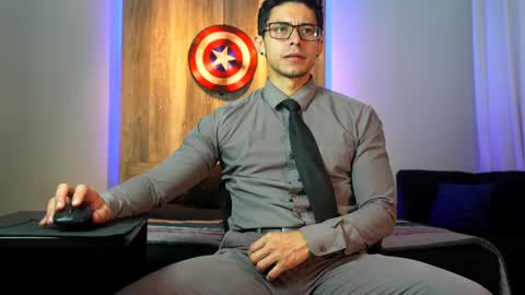 Snapshot of andrew_elliot chatting on December 2024 06:59:02 AM Andrew online show from December 2024 06:59:02 AM