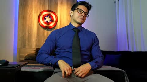 Snapshot of andrew_elliot chatting on December 2024 05:51:01 AM Andrew online show from December 2024 05:51:01 AM