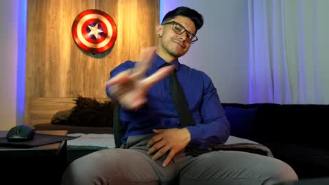 Snapshot of andrew_elliot chatting on December 2024 06:25:02 AM Andrew online show from December 2024 06:25:02 AM