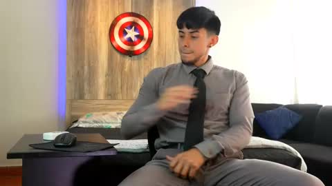 Snapshot of andrew_elliot chatting on February 2025 06:46:02 PM Andrew online show from February 2025 06:46:02 PM