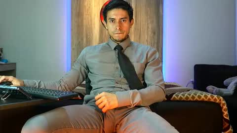 Snapshot of andrew_elliot chatting on September 2025 04:12:01 AM Andrew online show from September 2025 04:12:01 AM