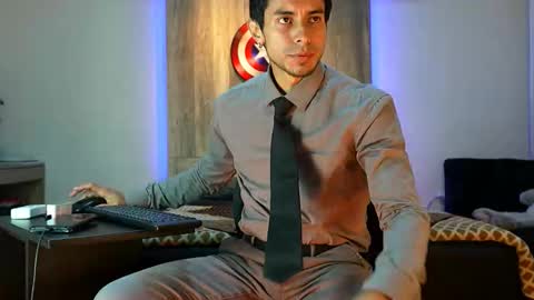 Snapshot of andrew_elliot chatting on September 2025 08:20:02 AM Andrew online show from September 2025 08:20:02 AM