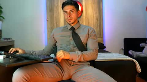 Andrew online show from March 2026 01:35:02 AM