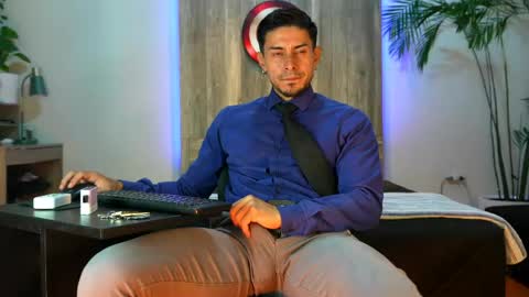 Andrew online show from May 2026 05:23:02 AM