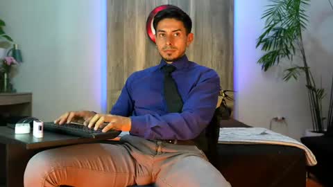 Andrew online show from May 2026 01:56:02 AM
