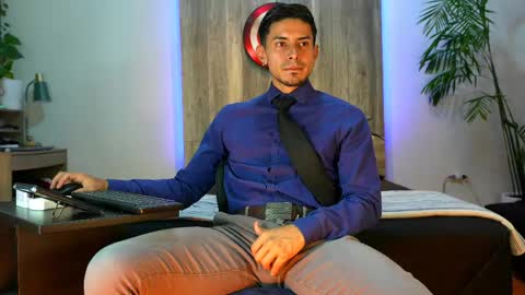 Andrew online show from May 2026 01:13:01 AM