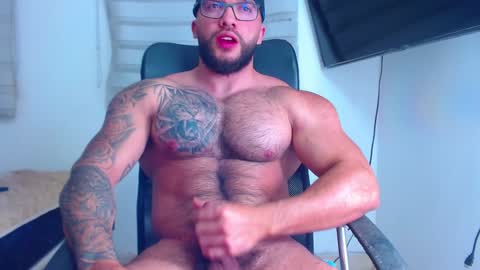 Snapshot of andrew_holden__ chatting on January 2025 11:34:02 PM andrew_holden__ online show from January 2025 11:34:02 PM