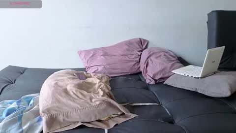 Snapshot of andrew_hot_999 chatting on October 2025 12:23:02 PM Andrew online show from October 2025 12:23:02 PM