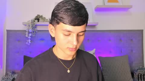 Snapshot of andrew_restrepo chatting on May 2026 04:45:02 PM andrew restrepo online show from May 2026 04:45:02 PM