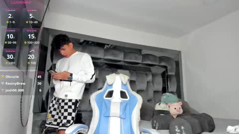 Andrew M. online show from February 2025 05:31:02 AM