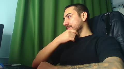 Snapshot of andrewbanner chatting on January 2026 06:50:02 AM MasterRomania online show from January 2026 06:50:02 AM