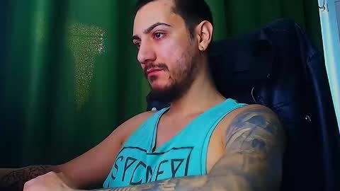 Snapshot of andrewbanner chatting on February 2026 07:07:02 AM MasterRomania online show from February 2026 07:07:02 AM