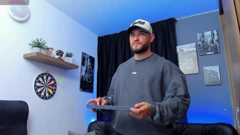 Snapshot of andrewdiaz_ chatting on January 2025 03:26:02 AM Andrew Diaz online show from January 2025 03:26:02 AM