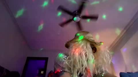 andrewgennie online show from November 2025 06:33:01 AM