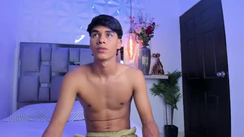 AndreWortix online show from February 2025 06:43:02 AM