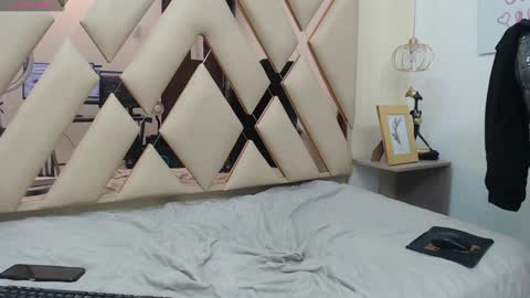 Snapshot of andrewsmile_ chatting on January 2025 04:11:01 PM ANDREW online show from January 2025 04:11:01 PM