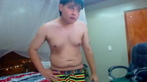 Snapshot of andrewsmile_ chatting on February 2025 03:23:02 PM ANDREW online show from February 2025 03:23:02 PM