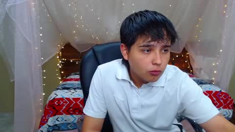 Snapshot of andrewsmile_ chatting on March 2025 12:12:01 PM ANDREW online show from March 2025 12:12:01 PM