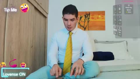 andrewstelee online show from September 2025 05:12:01 AM