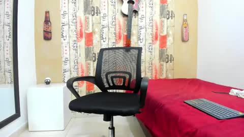   online show from February 2025 10:53:01 PM