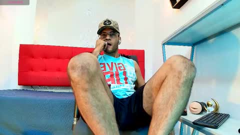   online show from October 2025 07:56:01 PM