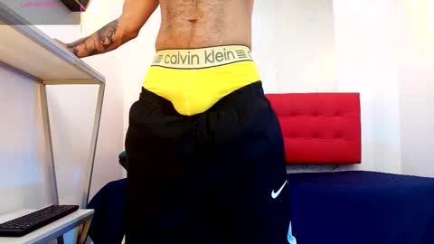   online show from October 2025 09:25:02 PM