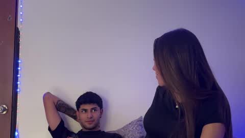 Snapshot of andrezukii chatting on October 2025 08:52:01 PM Andresuki online show from October 2025 08:52:01 PM