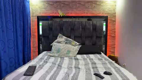 Snapshot of andrezukii chatting on October 2025 02:01:02 AM Andresuki online show from October 2025 02:01:02 AM