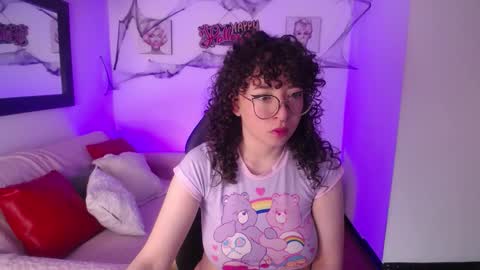 Snapshot of androm3da_ chatting on October 2025 07:25:01 PM androm3da_ online show from October 2025 07:25:01 PM