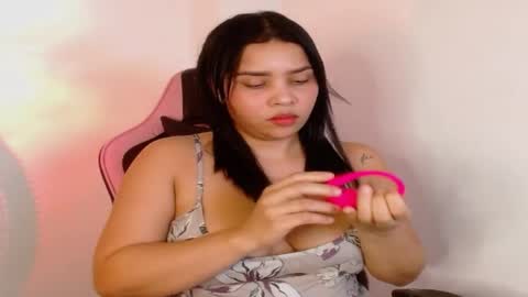 Snapshot of andromeda2711 chatting on May 2026 12:27:01 AM Andromeda online show from May 2026 12:27:01 AM