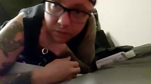 Snapshot of androxkade chatting on October 2025 07:40:02 AM androxkade online show from October 2025 07:40:02 AM