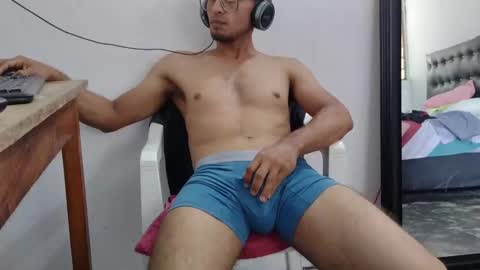 Snapshot of andru_sex1 chatting on February 2025 04:10:01 PM Andru online show from February 2025 04:10:01 PM