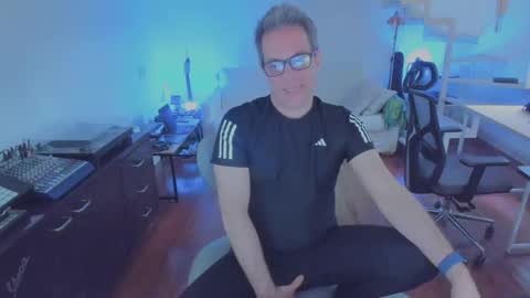 Snapshot of andy0pandi chatting on November 2025 04:19:01 PM Andrew online show from November 2025 04:19:01 PM