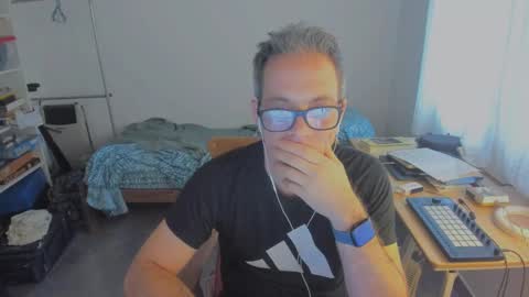 Snapshot of andy0pandi chatting on January 2026 11:01:02 AM Andrew online show from January 2026 11:01:02 AM