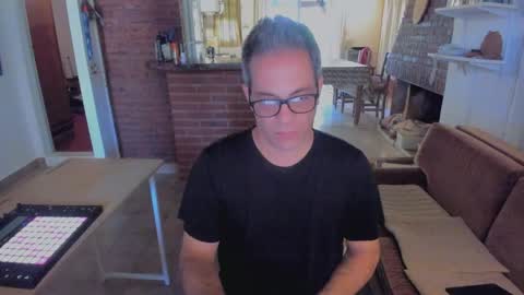 Snapshot of andy0pandi chatting on February 2026 03:30:01 PM Andrew online show from February 2026 03:30:01 PM