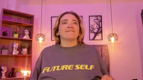 andy_and_emma online show from December 2024 04:06:01 PM