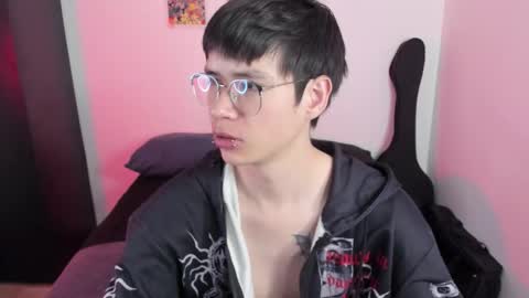 Snapshot of andy_bankai chatting on January 2026 07:01:02 AM twx Andy twink3 online show from January 2026 07:01:02 AM