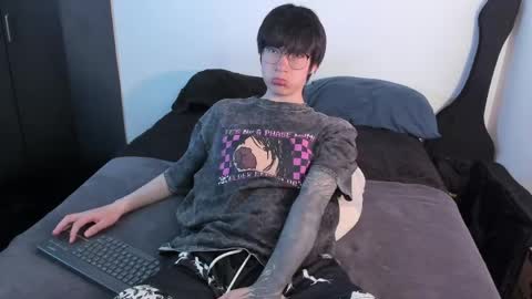 Snapshot of andy_bankai chatting on April 2026 12:59:01 AM twx Andy twink3 online show from April 2026 12:59:01 AM