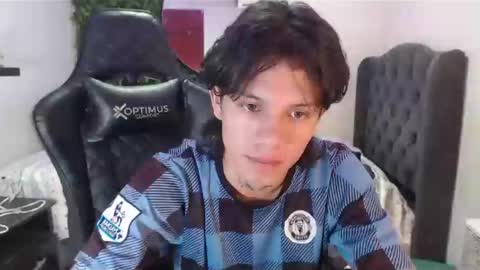 andy_dan1 online show from January 2025 05:33:01 PM