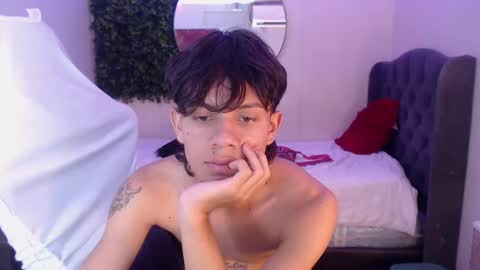 andy_dan1 online show from February 2025 04:45:02 PM