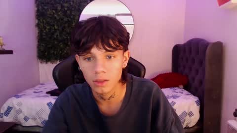 andy_dan1 online show from March 2025 02:01:02 PM