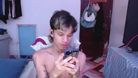 andy_dan1 online show from May 2026 07:27:02 AM