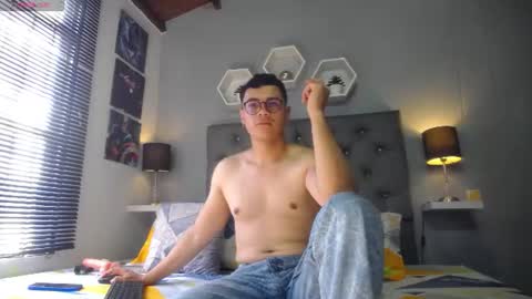 ANDY ESTEVEZ online show from July 2026 08:02:01 PM