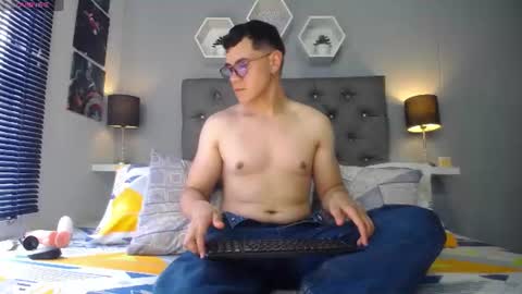 ANDY ESTEVEZ online show from July 2026 07:51:01 PM