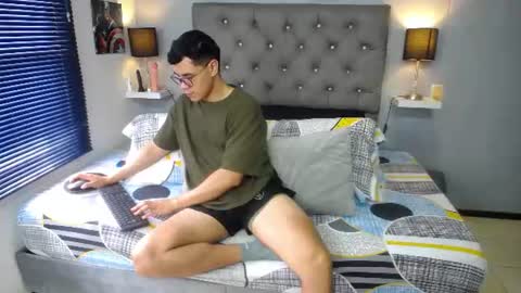 ANDY ESTEVEZ online show from July 2026 08:23:02 PM