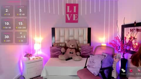 Andrea online show from November 2025 01:10:01 PM