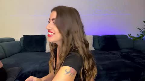 Snapshot of andy_velvet chatting on November 2025 11:08:02 PM andy_velvet online show from November 2025 11:08:02 PM