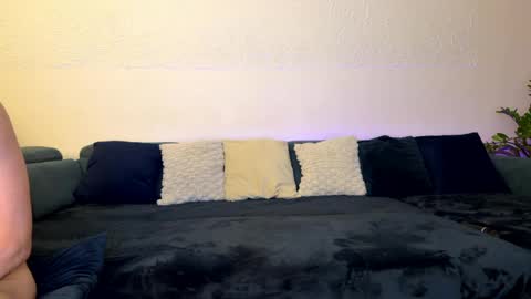 andy_velvet online show from May 2026 09:44:02 PM